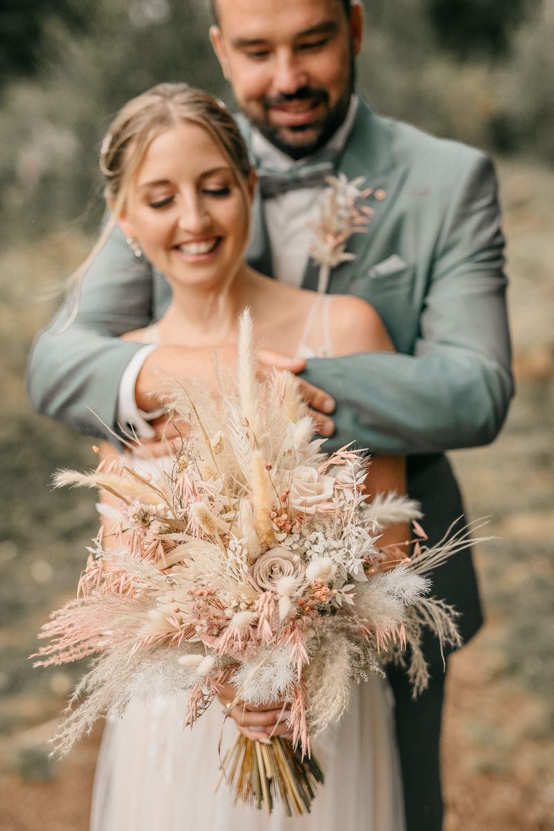 Boho Brautstrauß aus Trockenblumen.